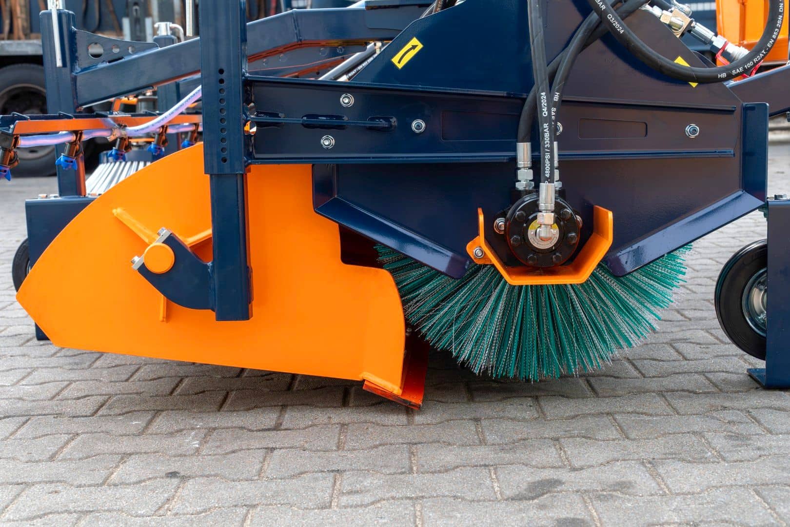 Produktbild 5 för FK Sopmaskin Stora BM 2800mm_3_image