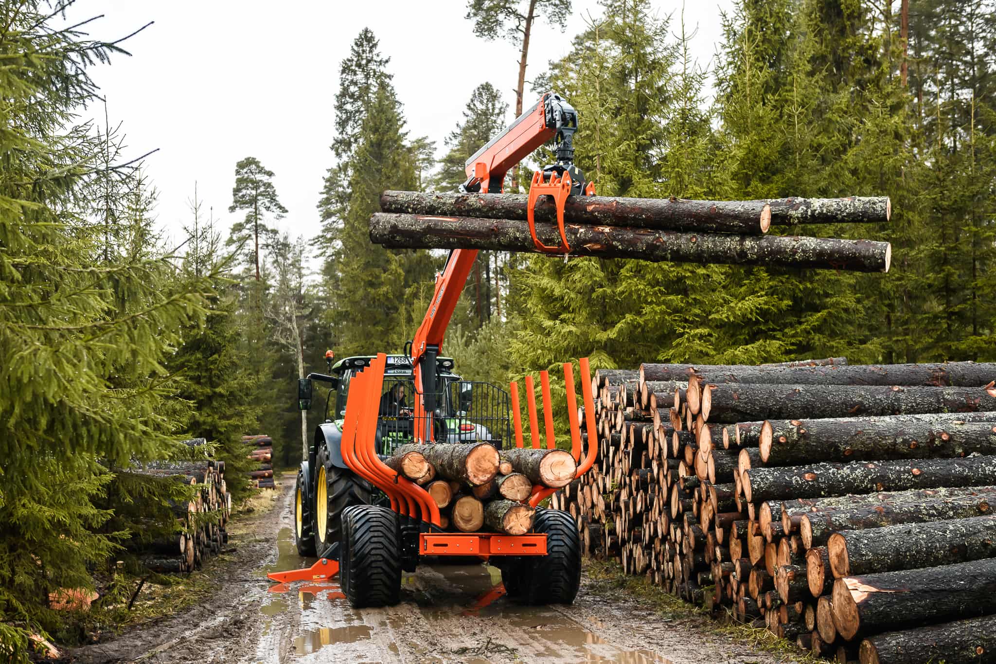 Produktbild 4 för MTM Skogsvagn 16ton med 9m kran_2_image